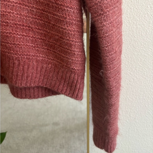 Abercrombie & Fitch Women's Pink Sweater - Picture 7 of 7